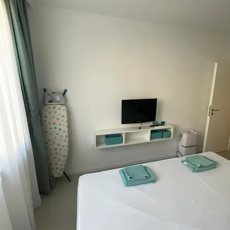 Designer 1br In Life Pool Included Szozopol
