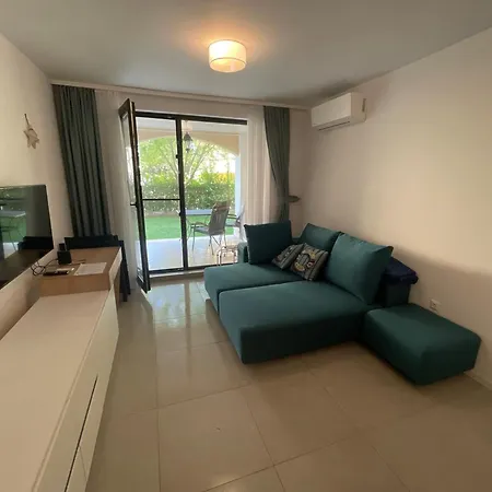 Апартаменты Designer 1br In Life Pool Included Созополь