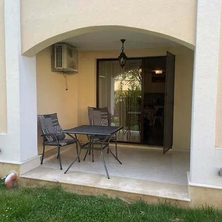 Designer 1br In Life Pool Included Apartman