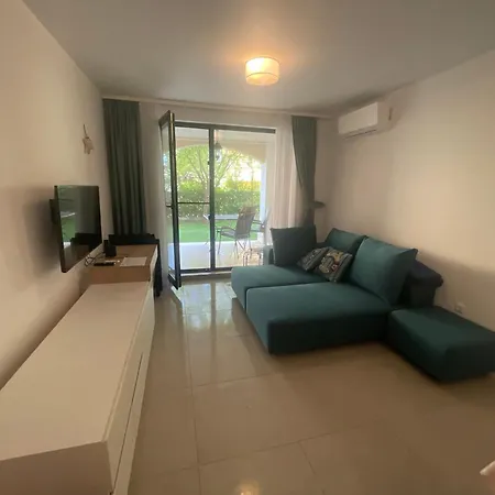 Designer 1br In Life Pool Included Созополь